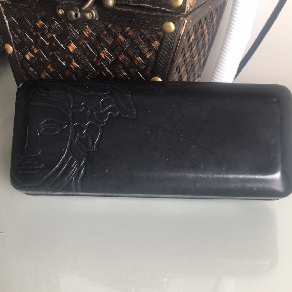 VERSACE SUNGLASSES ๐ - Picture 4 of 4